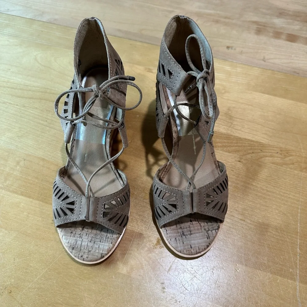 Dolce Vita Linsey Tan Suede Leather Lace Up Cork Wedge Sandals Size 7 - Picture 4 of 10